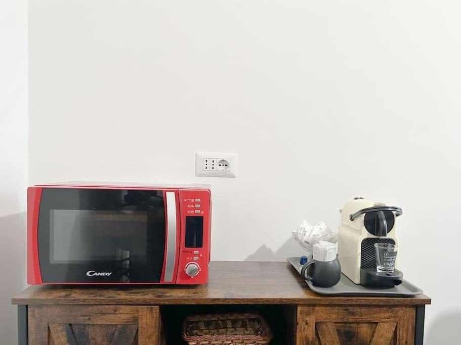 Free Parking - Elegante Casa Con Wifi -Smarttv Appartement Savona Buitenkant foto
